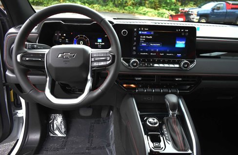 New 2026 Chevrolet Colorado Z71 w/ Technology Package image 13