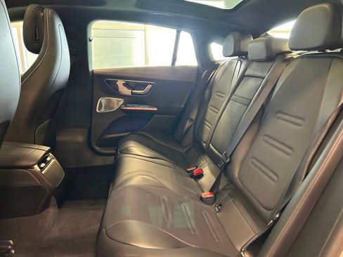 Used 2023 Mercedes-Benz EQE AMG 4MATIC Sedan image 23