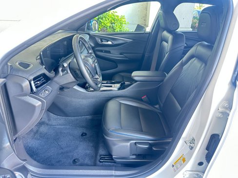 Used 2025 Buick Envista Sport Touring image 27
