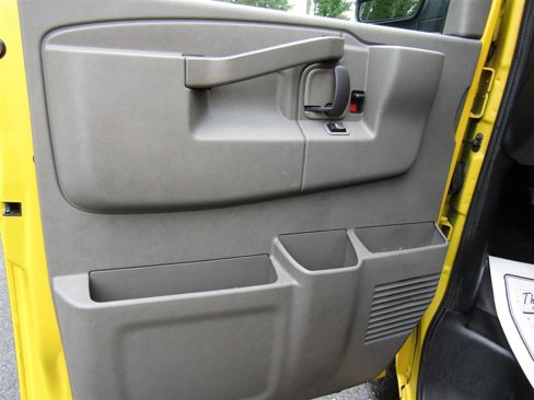 Used 2021 Chevrolet Express 2500 w/ Driver Convenience Package image 9