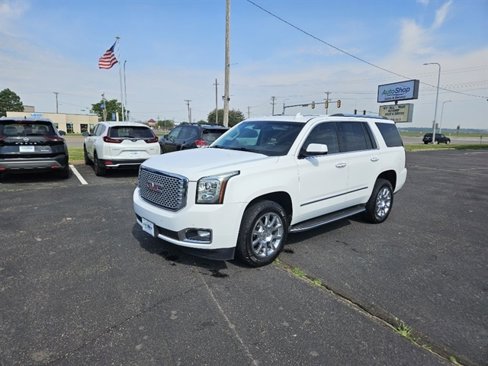Used 2015 GMC Yukon Denali w/ Open Road Package image 1