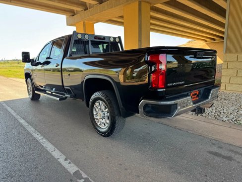 Used 2022 Chevrolet Silverado 3500 LTZ w/ LTZ Texas Edition image 5