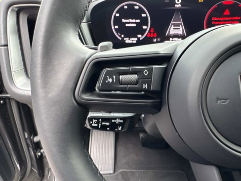Certified 2025 Porsche Cayenne Coupe image 33
