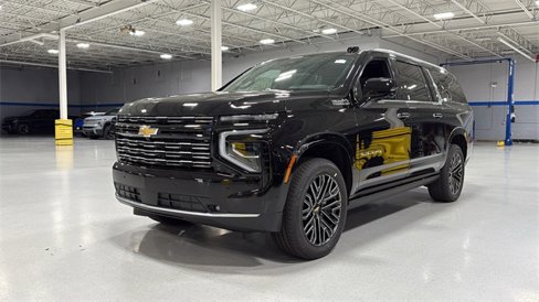 New 2026 Chevrolet Suburban High Country image 17