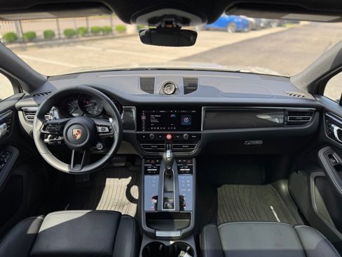Used 2025 Porsche Macan GTS image 44