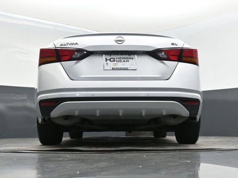 Used 2024 Nissan Altima 2.5 SV image 41