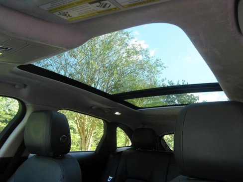 Used 2019 Jaguar F-PACE Premium image 10