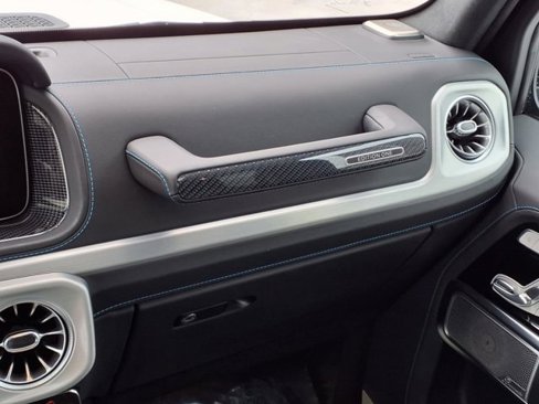 Certified 2025 Mercedes-Benz G 580 w/ EQ Technology image 8