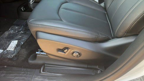 New 2025 Chrysler Pacifica Select image 18