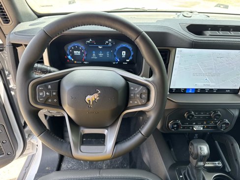 New 2025 Ford Bronco Outer Banks w/ Sasquatch Package image 10