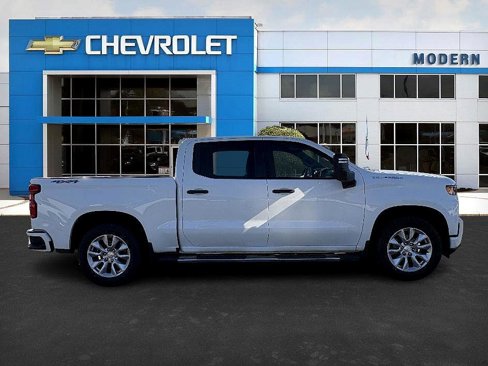 Used 2021 Chevrolet Silverado 1500 Custom w/ Custom Max Trailering Package image 6