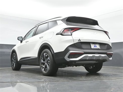 Used 2025 Kia Sportage EX w/ EX Premium Package image 36