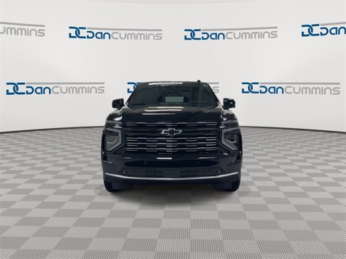 New 2026 Chevrolet Suburban High Country image 3