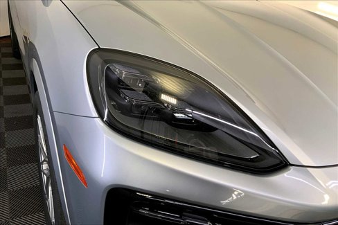 New 2026 Porsche Cayenne image 12