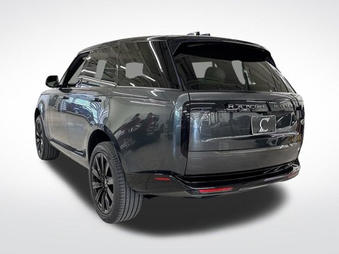 Used 2023 Land Rover Range Rover SE image 3