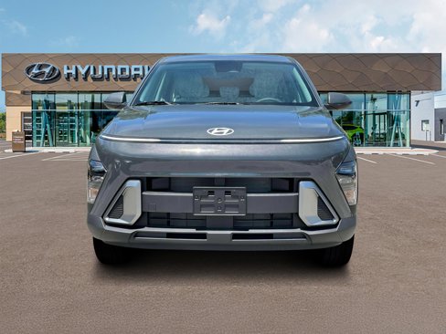 New 2025 Hyundai Kona SE image 12