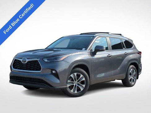 Used 2024 Toyota Highlander XLE image 1