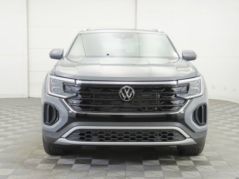 New 2026 Volkswagen Atlas Cross Sport SE image 2