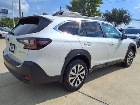 Certified 2025 Subaru Outback Premium image 16