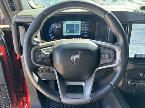 Used 2024 Ford Bronco Badlands image 10