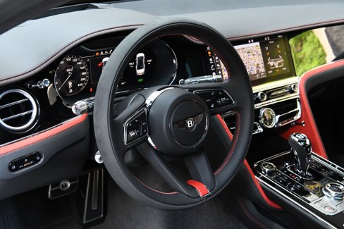 Used 2024 Bentley Flying Spur W12 image 14