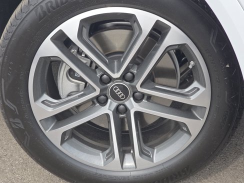 New 2025 Audi Q5 Premium image 26