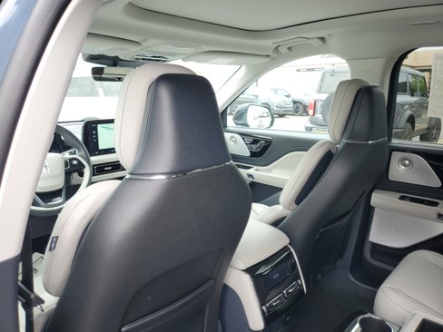 New 2025 Lincoln Aviator Reserve w/ Equipment Group 201A image 25