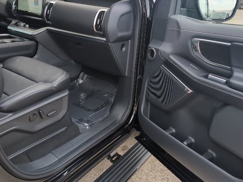 New 2025 Ford Expedition Platinum image 22