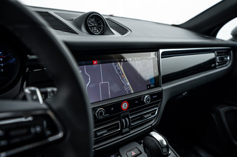 New 2026 Porsche Macan image 15