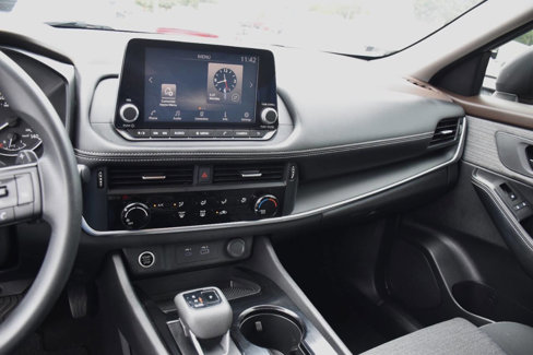 Used 2021 Nissan Rogue S image 15