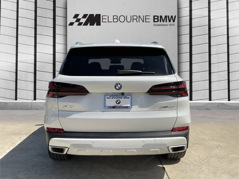 New 2026 BMW X5 xDrive40i w/ Climate Comfort Package image 5