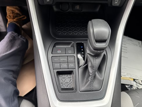 New 2025 Toyota RAV4 XLE image 23