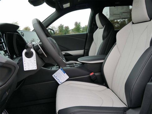 New 2026 Lexus TX 500h AWD image 8