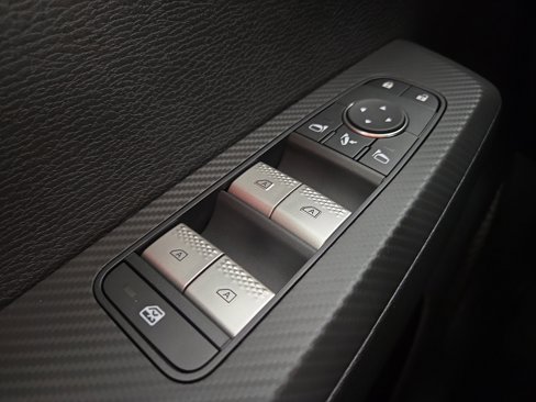 New 2025 Mitsubishi Outlander SE image 32