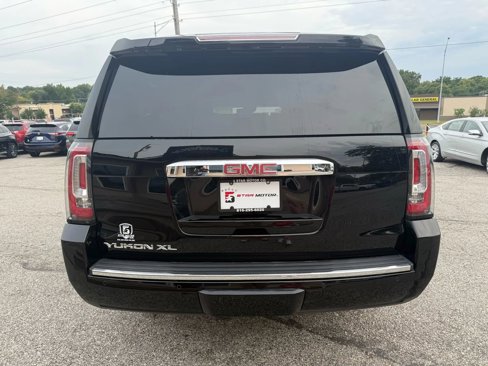 Used 2019 GMC Yukon XL Denali w/ Denali Ultimate Package image 4