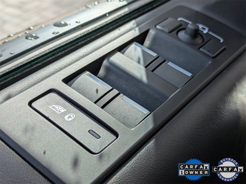 Certified 2024 Land Rover Discovery Metropolitan Edition image 22