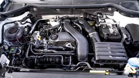 New 2025 Volkswagen Taos SE image 42