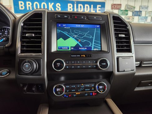 Used 2020 Ford Expedition XLT w/ Equipment Group 202A image 10