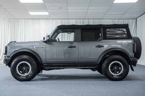 Used 2021 Ford Bronco Badlands image 5