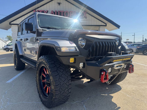 Used 2018 Jeep Wrangler Unlimited Sahara w/ Cold Weather Group image 2