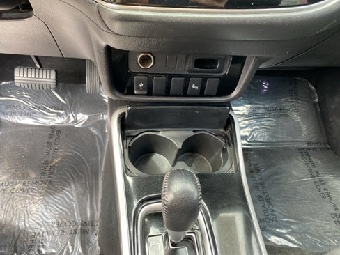 Used 2019 Mitsubishi Outlander SEL image 14