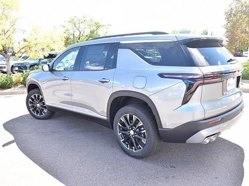New 2026 Chevrolet Traverse LT w/ Sun and Wheel Package image 4