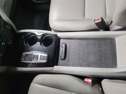 Used 2017 Honda Pilot Touring image 26