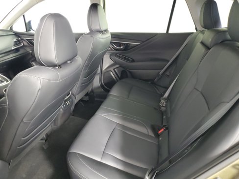 Used 2023 Subaru Outback Limited image 11