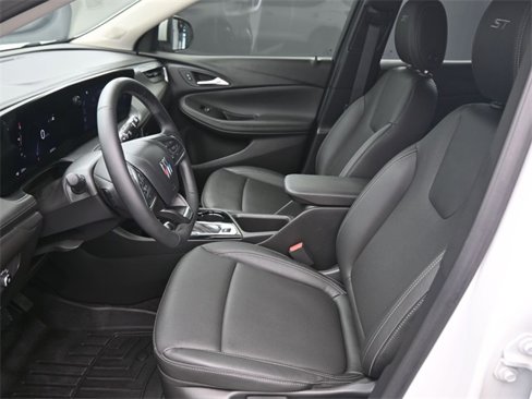 Used 2024 Buick Encore GX Sport Touring image 10