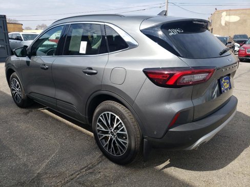 Used 2024 Ford Escape SE w/ PHEV Premium Package image 9