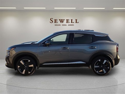 Used 2025 Nissan Kicks SR image 2