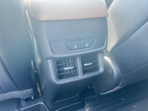 Used 2025 Chevrolet Equinox ACTIV w/ Safety and Technology Package image 27