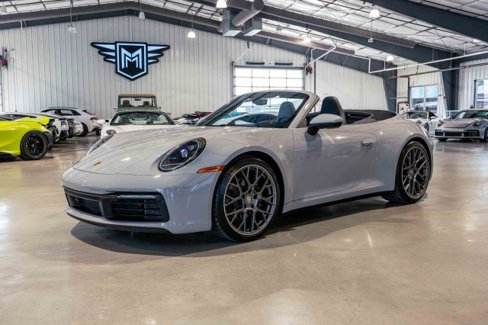 Used 2024 Porsche 911 Carrera image 2