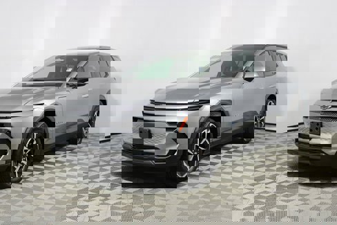 Used 2025 Chevrolet Equinox EV LT w/ LPO, All-Weather Mat Package image 26